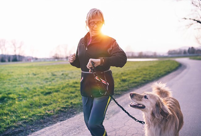 An allergy is a condition in which the immune system overresponds to a foreign substance. With the right treatment and precautions, you can completely eliminate allergy flare-ups during your outdoor workout.
