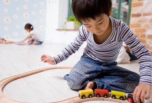 Symptoms of high-functioning autism may include lack of eye contact, awkwardness in social situations, missing social cues, or not showing many emotions.