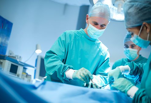Most specialists recommend treatment without surgery as a first step.