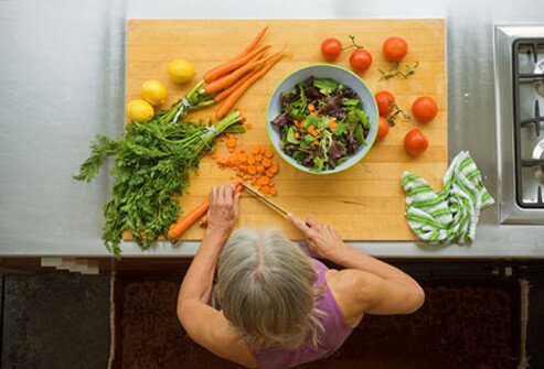 Eat a diet rich in foods that help combat pain. 