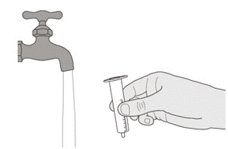 Rinse the oral syringe barrel well under clean
water - Illustration