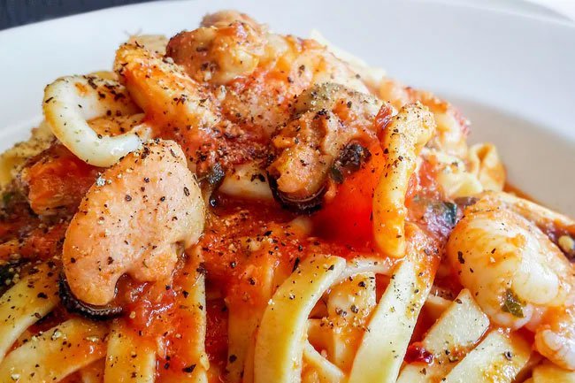 Grilled shrimp are a good source of protein and they are low in fat and calories.