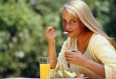 Along with appropriate exercise and sleep, a well-rounded diet will produce a healthy body, which is manifested in beautiful hair.