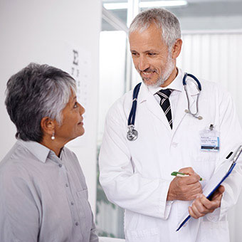 A patient discusses hiccups with her doctor.