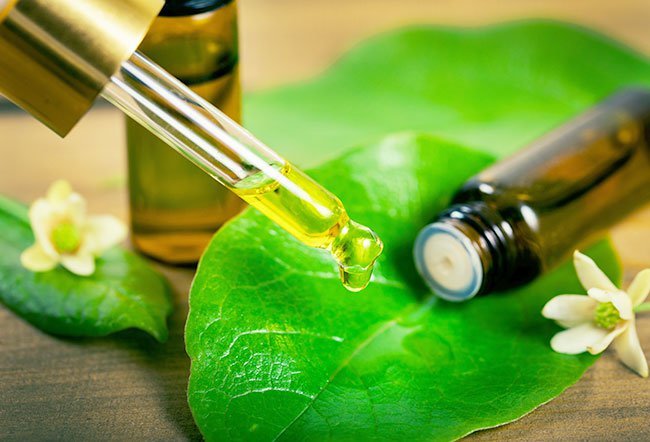 Tea tree oil is considered a natural remedy and tea tree oil is scientifically proven to be an effective skin tag treatment.