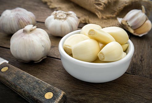 Antioxidant compounds in ginger root have potent anti-inflammatory and immune-boosting properties.