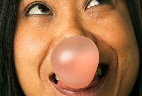 Swallowed gum does not stay in your stomach for 7 years. 