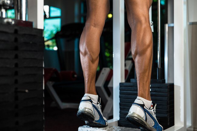 It means pain along the inner edge of your shinbone.