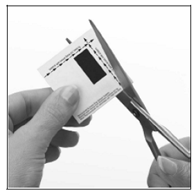 With the back side of the foil package facing you, cut
along arrows with scissors, Separate the layers of the foil package and remove the
ONSOLIS film - Illustration With the back side of the foil package facing you, cut
along arrows with scissors, Separate the layers of the foil package and remove the
ONSOLIS film - Illustration