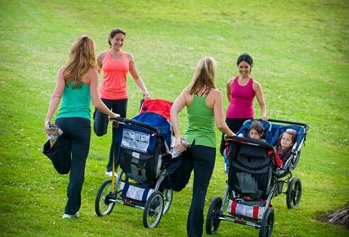 If you suffer from postpartum depression, exercise and eating a healthy diet can go a long way to help alleviate depression during the postpartum period.