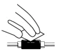 Wipe off the venous port of the hemodialysis tubing with an alcohol wipe - Illustration
