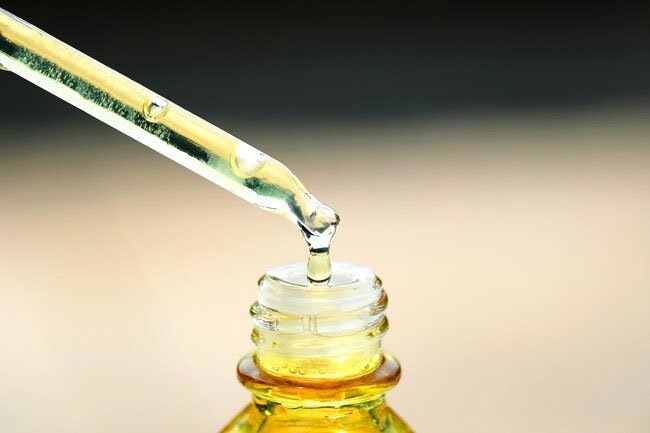 Rubbing vitamin E on your scars probably won't make them go away.
