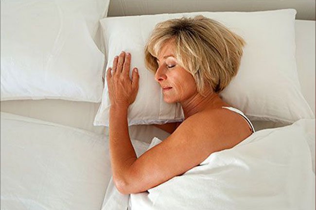Sleep improves the appearance of your skin by helping it look fresh and it minimizes the appearance of dark under eye circles. 