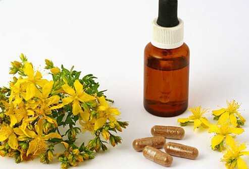 Diffrent types of herbal supplements.