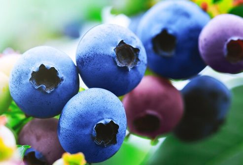 Frozen berries are less likely to become moldy than fresh ones. 