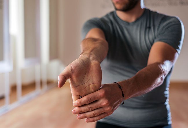 how do you fix medial epicondylitis