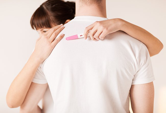 Becoming a new dad can be stressful as there are many unknowns like adjusting to a new routine, worrying about finances, and how to care for a newborn.