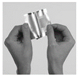 Tear open the pouch at the top edge and one side edge. Peel open the foil pouch - Illustration