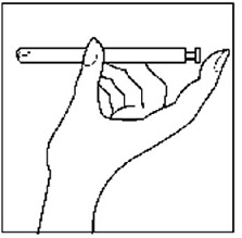 Hold the applicator so that the finger of one
hand can press the applicator plunger - Illustration